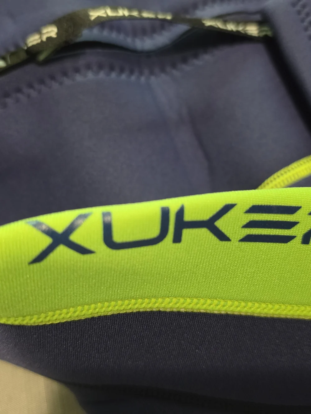 NWOT - XUKER 3mm Neoprene Thermal Wetsuit for Kids Size 10 Green/Blue